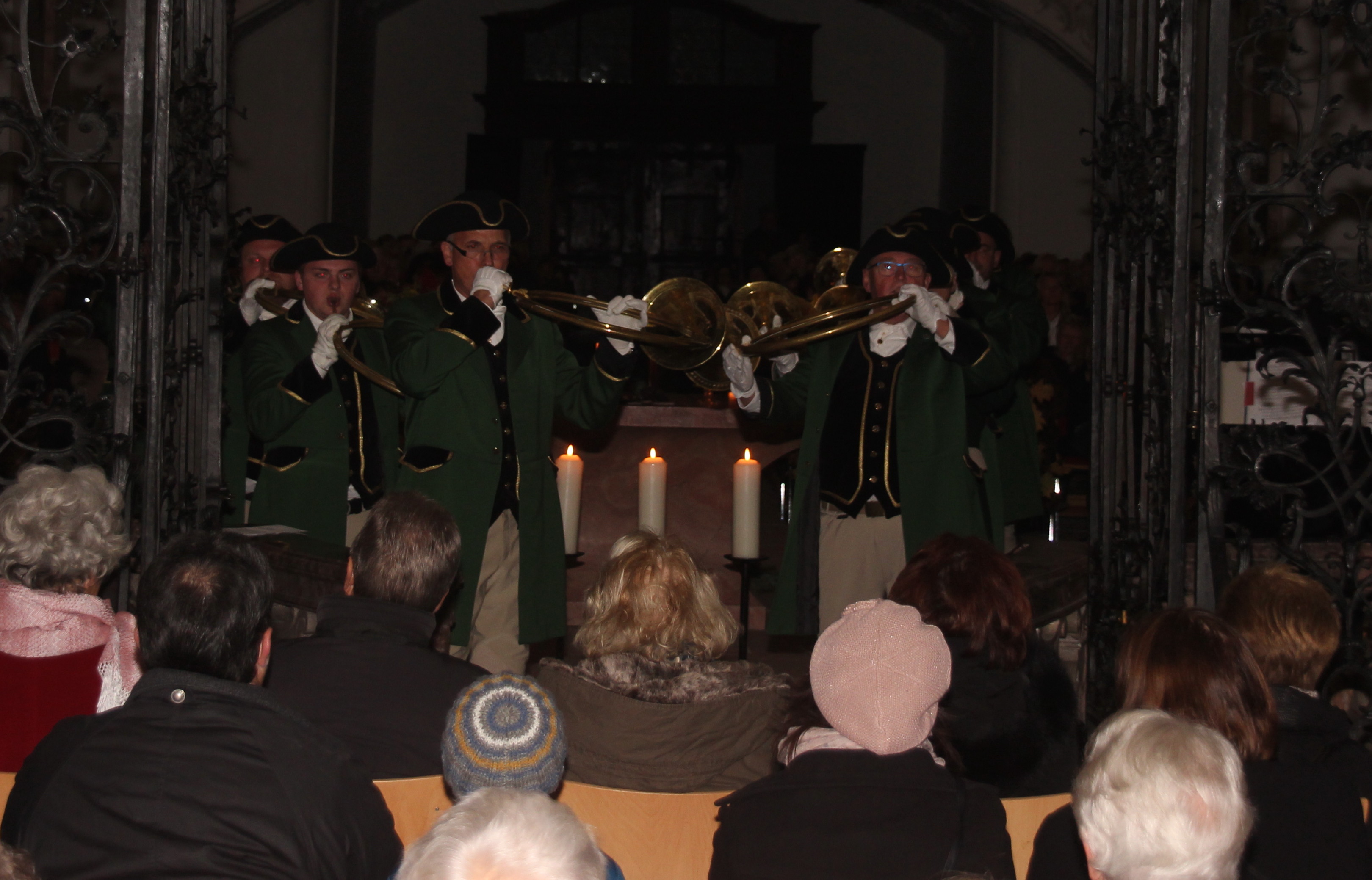 http://www.jagdhorn.org/media/Klosterkirche_Amorbach_2017/Jagdhornblaeserkreis Kocher Jagst und Neckartal 1.jpg